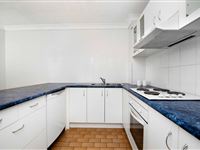 1 Bedroom Apartment Kitchen-BreakFree Cosmopolitan